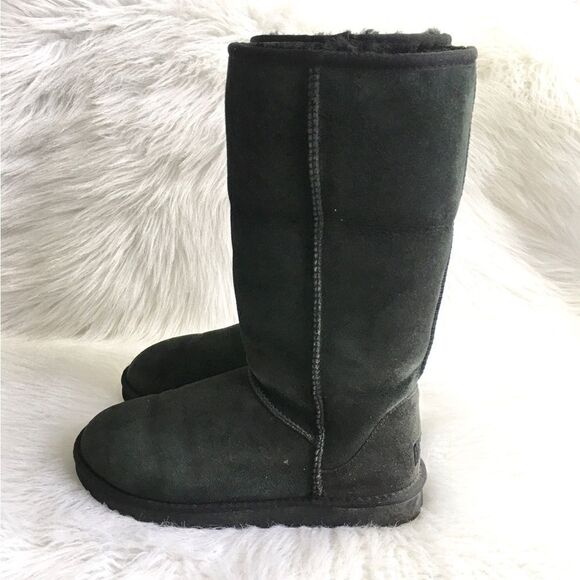 🔃UGG Black Classic Tall Boots - Picture 3 of 10